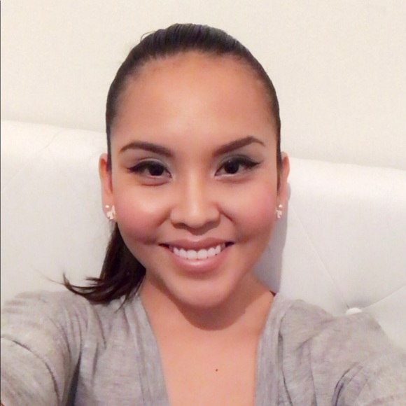 Meet your Posher, Rhiannon - Picture 2 of 2